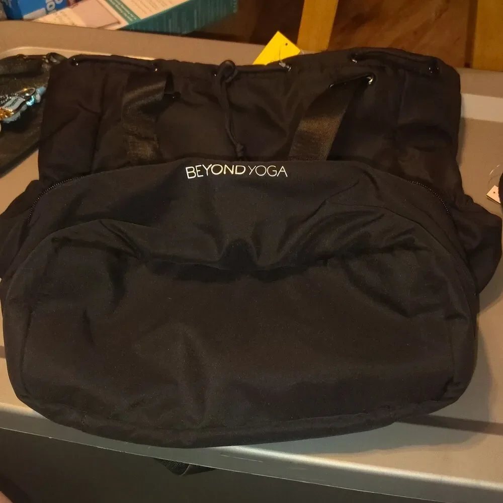 BEYOND YOGA Large Black Nylon Zip Duffle Bag for Yoga, Adjustable Strap